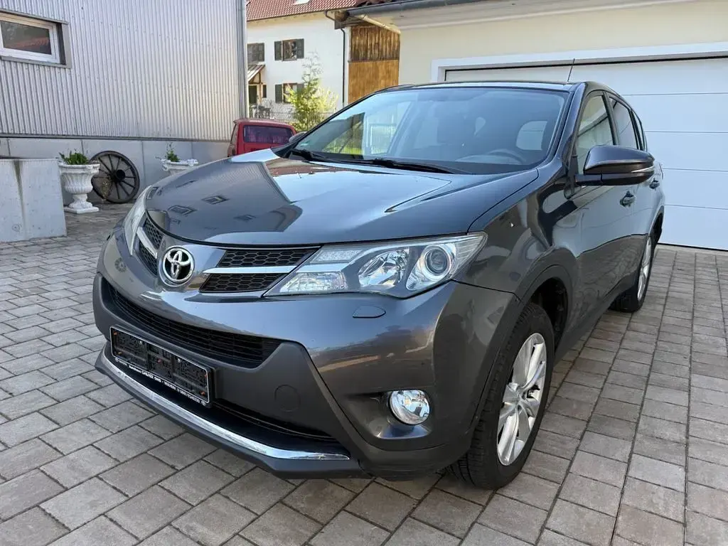 Gebraucht Toyota RAV4 Executive 150 PS (110 kW) 2014 Grau SUV