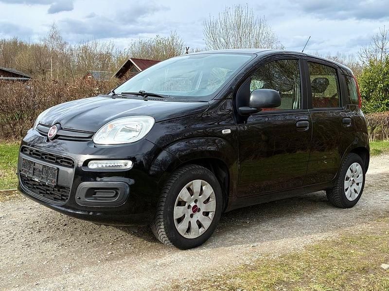 Gebraucht Fiat Panda Pop 69 PS (50 kW) 2016 Colore esterno (cinema schwarz Kleinwagen