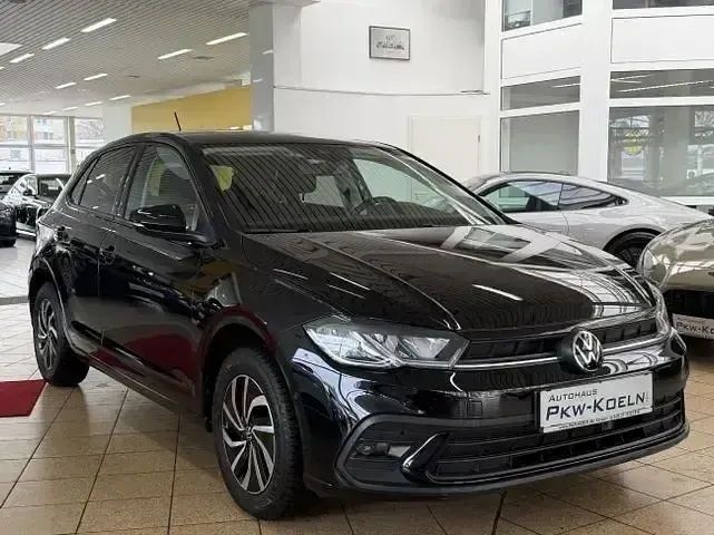 Gebraucht VW Polo Life 95 PS (69 kW) 2025 Schwarz Limousine
