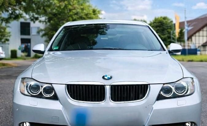 Gebraucht BMW 320 163 PS (119 kW) 2006 Silber Kombi