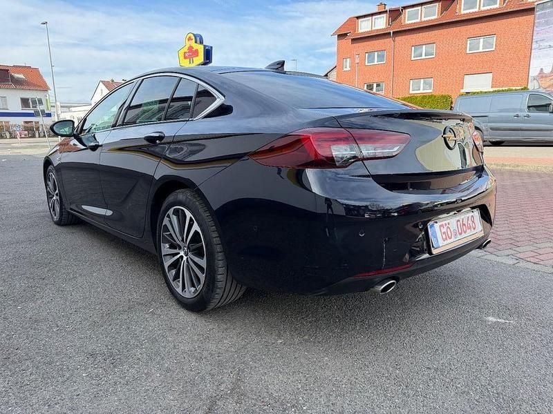 Gebraucht Opel Insignia Innovation 209 PS (153 kW) 2018 Blau Limousine