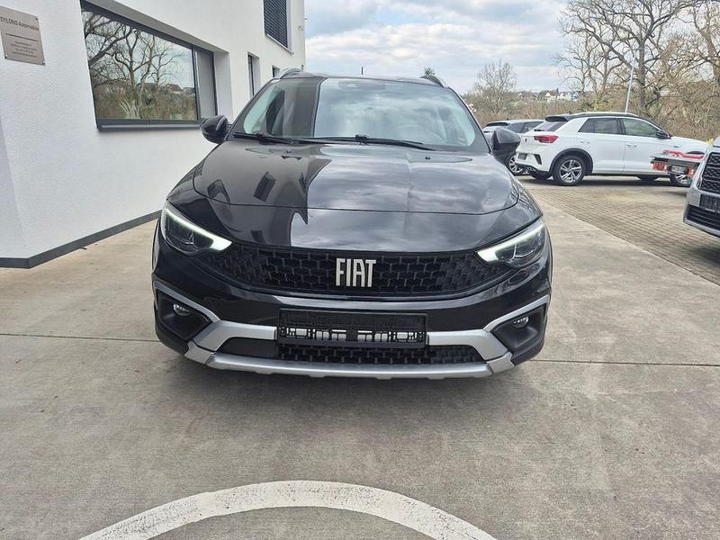 Gebraucht Fiat Tipo Cross 101 PS (74 kW) 2022 Schwarz SUV