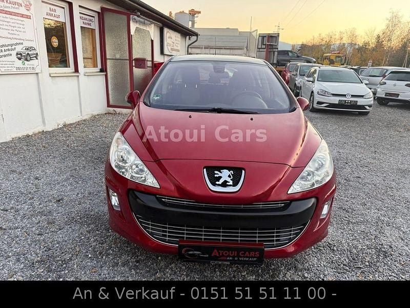 Gebraucht Peugeot 308 Platinum 150 PS (110 kW) 2011 Rot Limousine
