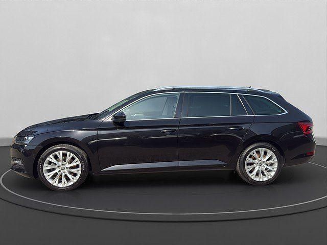 Gebraucht Skoda Superb Style 200 PS (147 kW) 2022 Schwarz Kombi