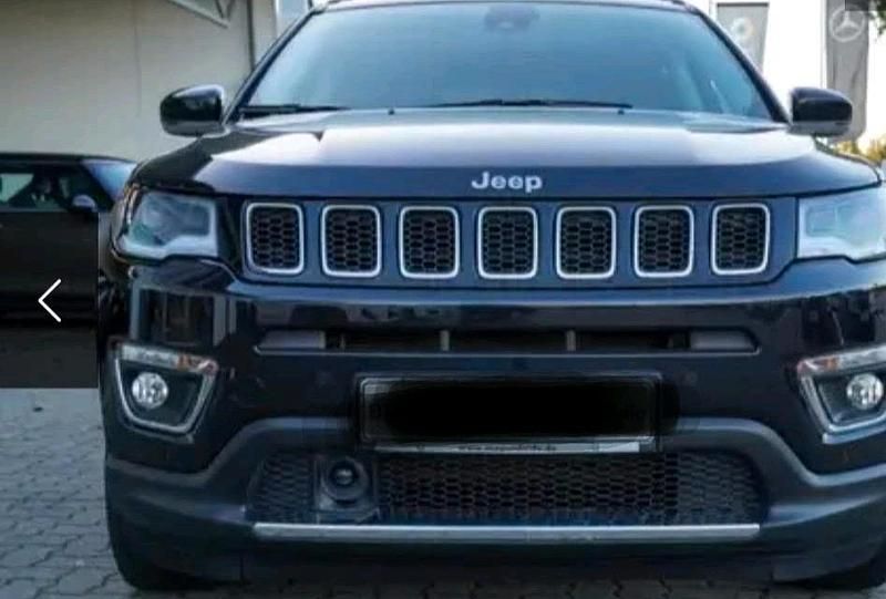 Gebraucht Jeep Compass Limited 150 PS (110 kW) 2020 Schwarz SUV
