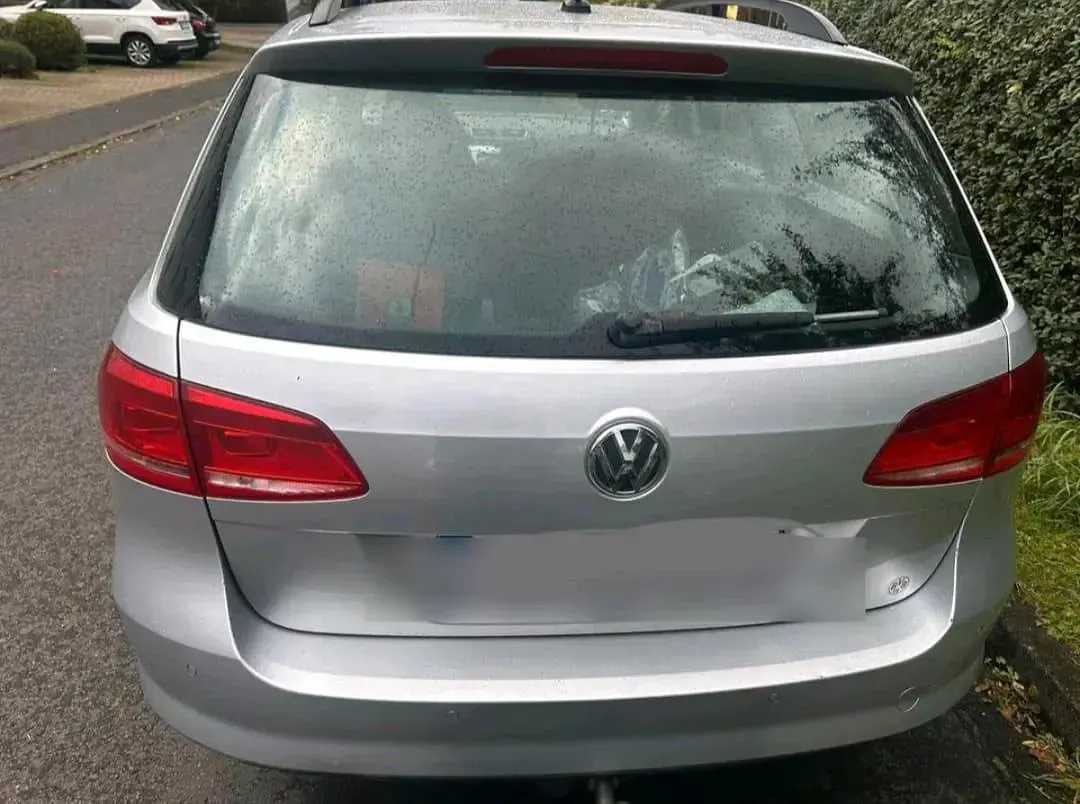 Gebraucht VW Passat 140 PS (102 kW) 2013 Silber Kombi