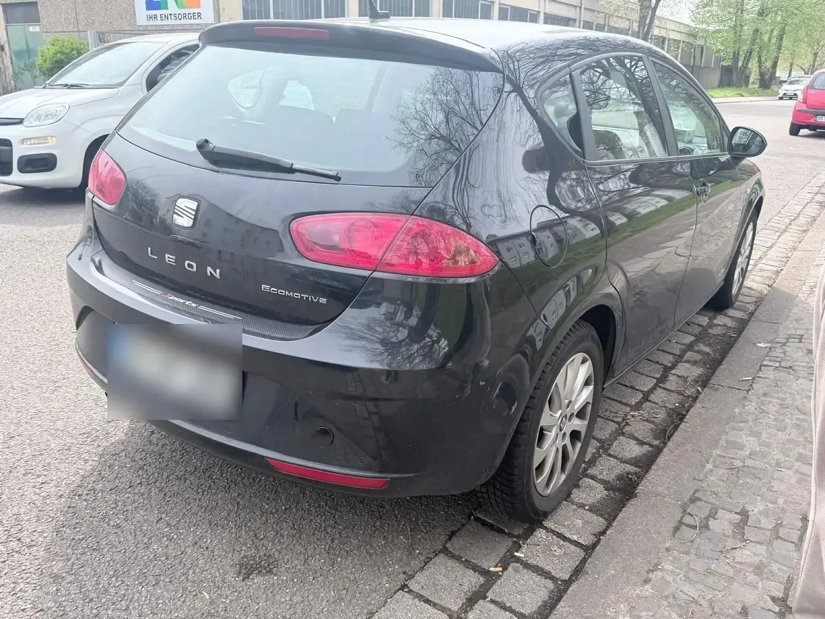 Gebraucht Seat Leon 105 PS (77 kW) 2011 Kleinwagen