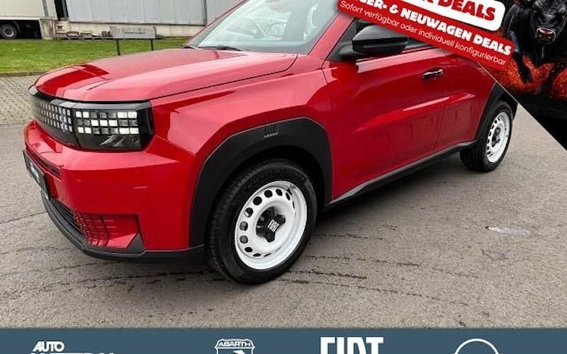 111 passione rot Gebraucht 2025 Fiat Grande Panda Red Kleinwagen | 21.990 € (Superpreis) - Bild 1/4