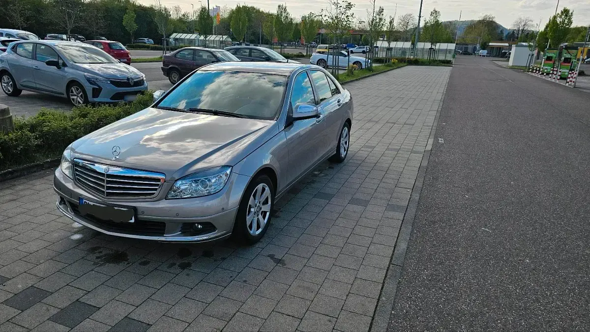 Gebraucht Mercedes C280 232 PS (170 kW) 2007 Grau Limousine