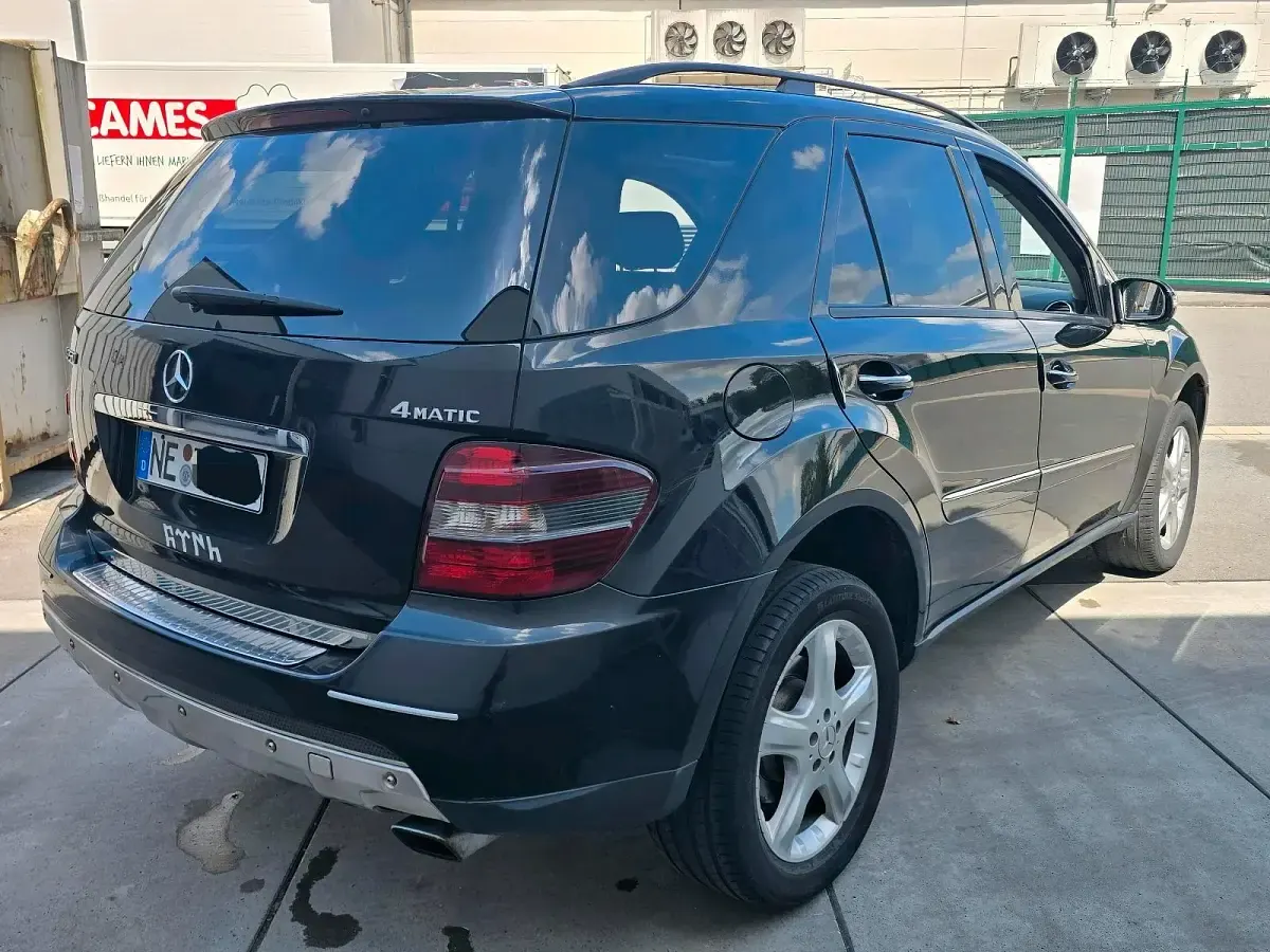 Gebraucht Mercedes ML350 2005 Schwarz SUV