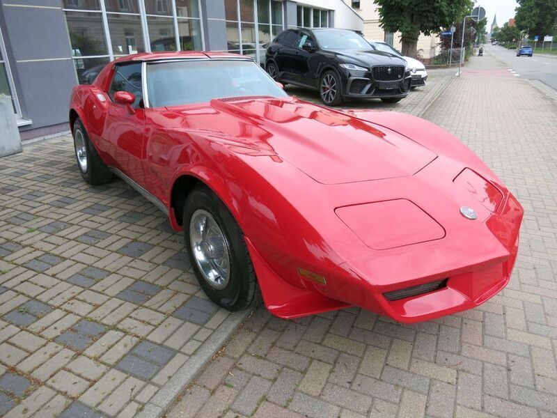 Gebraucht Chevrolet Corvette C3 165 PS (121 kW) 1975 Rot Cabrio