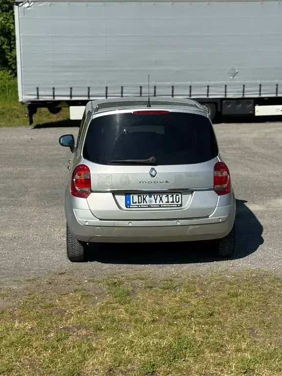 Gebraucht Renault Modus Dynamique 101 PS (74 kW) 2008 Grau Van / Kleinbus
