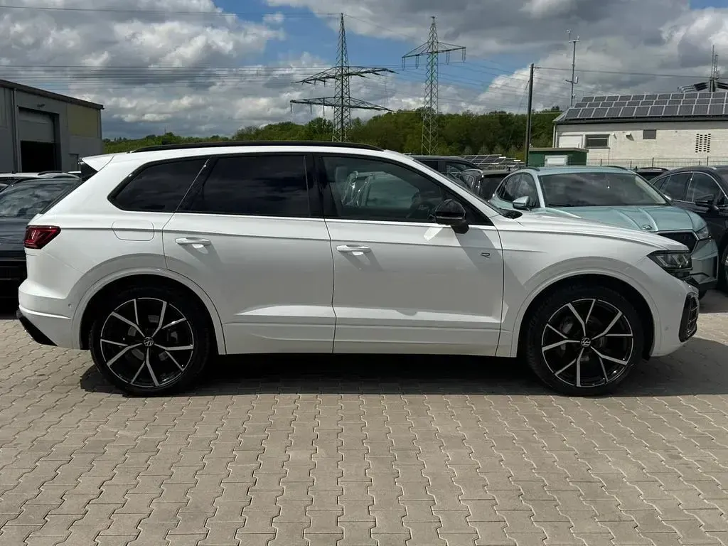 Gebraucht VW Touareg R-line 286 PS (210 kW) 2025 Weiß SUV