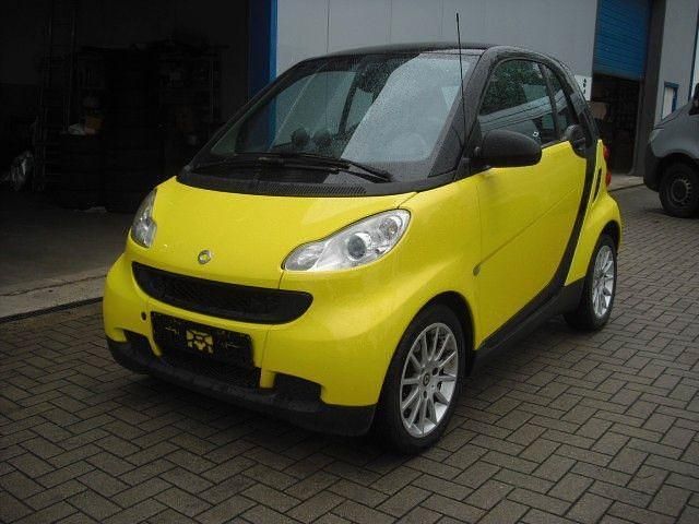 Schwarz Gebraucht 2007 Smart ForTwo Coupé Basis Coupé | 3.499 € (Guter Preis) - Bild 1/4