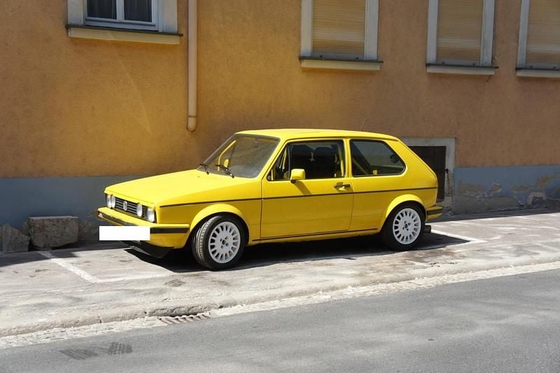 Gelb Gebraucht 1983 VW Golf I GTI Coupé | 11.500 € - Bild 1/4
