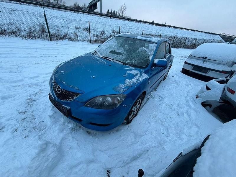 Silber Gebraucht 2006 Mazda 3 Limousine | 2.200 € (Guter Preis) - Bild 1/4