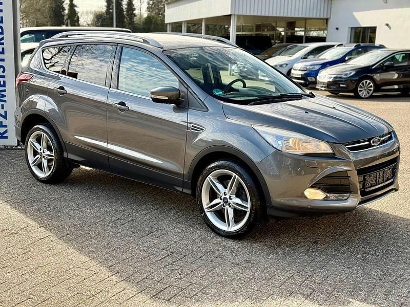 Gebraucht Ford Kuga Titanium 140 PS (102 kW) 2014 Grau SUV