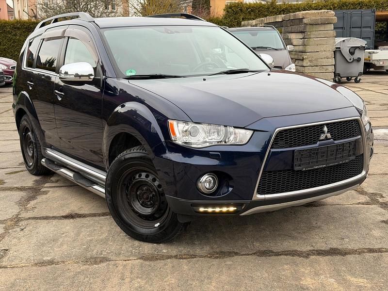 Gebraucht Mitsubishi Outlander 147 PS (108 kW) 2011 Blau SUV