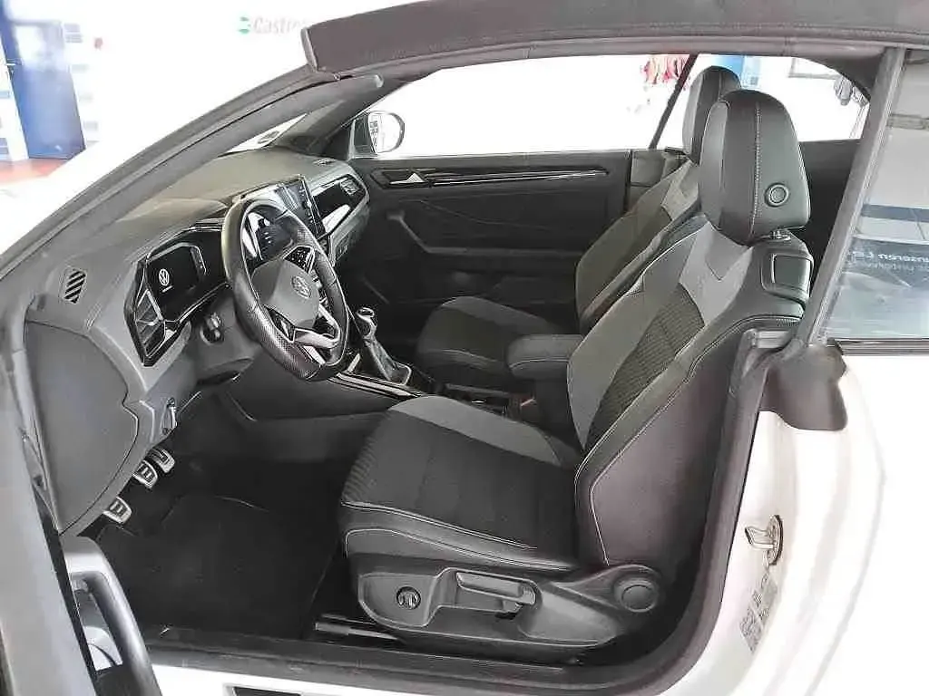 Gebraucht VW T-Roc Cabriolet Style 150 PS (110 kW) 2022 Pure white/schwarz Cabrio