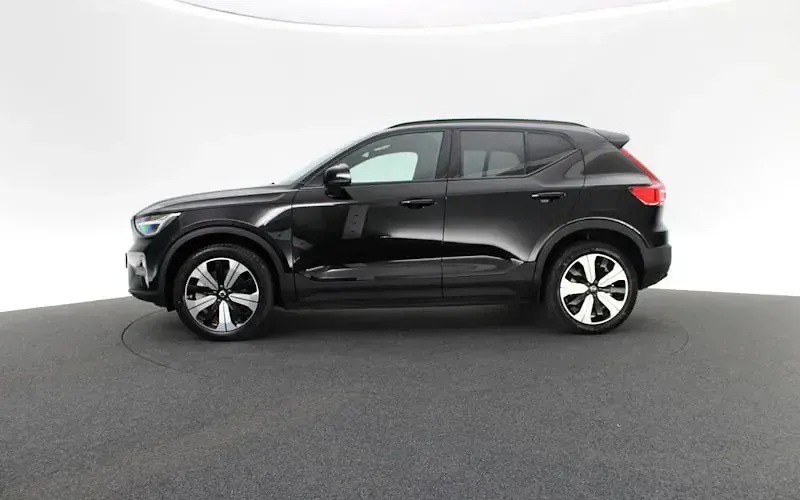 Gebraucht Volvo EX40 Plus 175 kW (238 PS) 2023 Schwarz SUV
