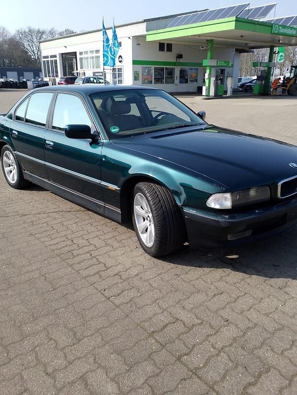 Gebraucht BMW 728 235 PS (172 kW) 1997 Grün Limousine