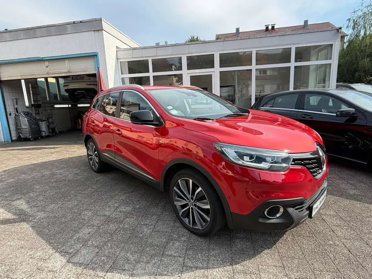 Gebraucht Renault Kadjar Bose Edition 131 PS (96 kW) 2016 Feuerrot SUV