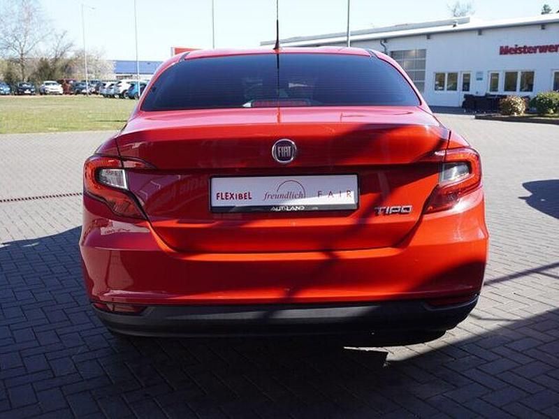 Gebraucht Fiat Tipo Pop 120 PS (88 kW) 2019 Rot Limousine