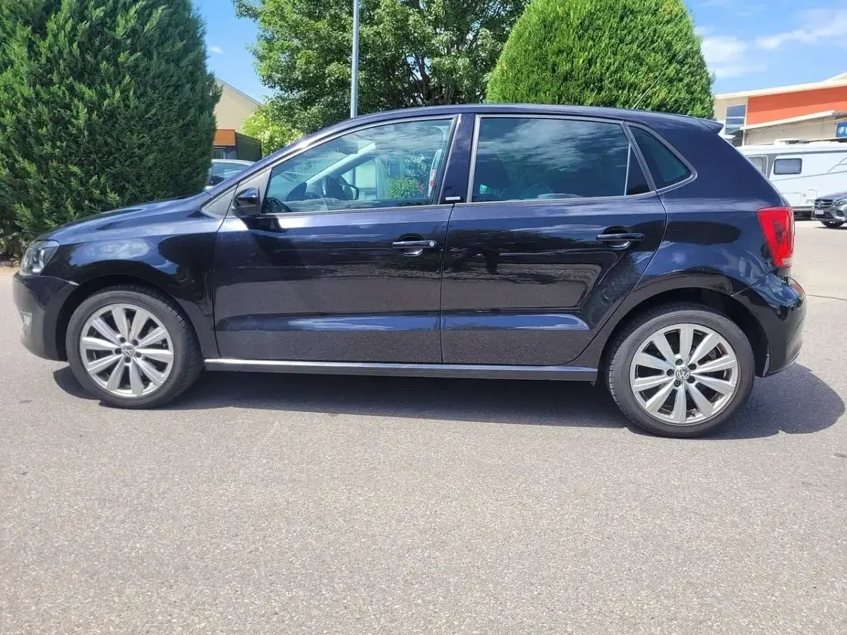 Gebraucht VW Polo Style 105 PS (77 kW) 2011 Deep black perleffekt Kleinwagen
