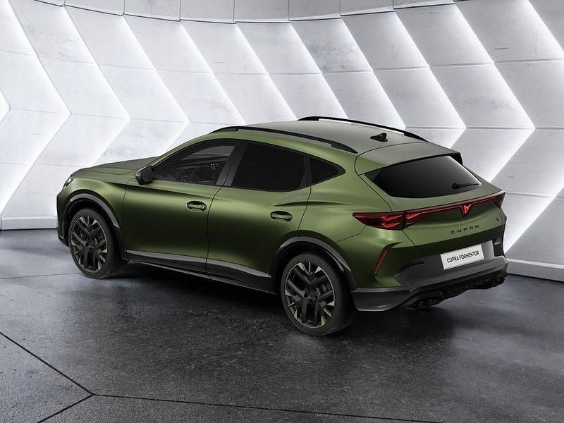 Neu Cupra Formentor VZ 333 PS (244 kW) 2026 Grün SUV