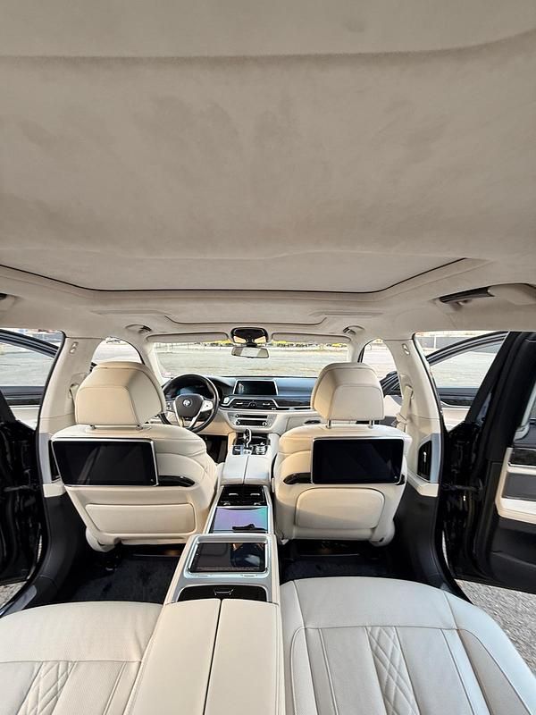 Gebraucht BMW 745e 290 PS (213 kW) 2021 Schwarz Limousine