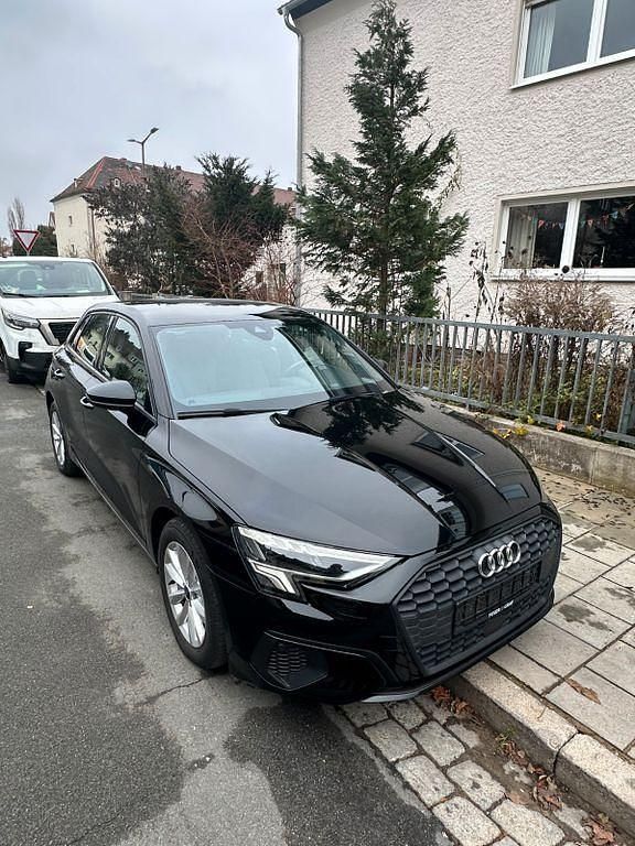 Gebraucht Audi A3 Sport 110 PS (80 kW) 2021 Schwarz Limousine