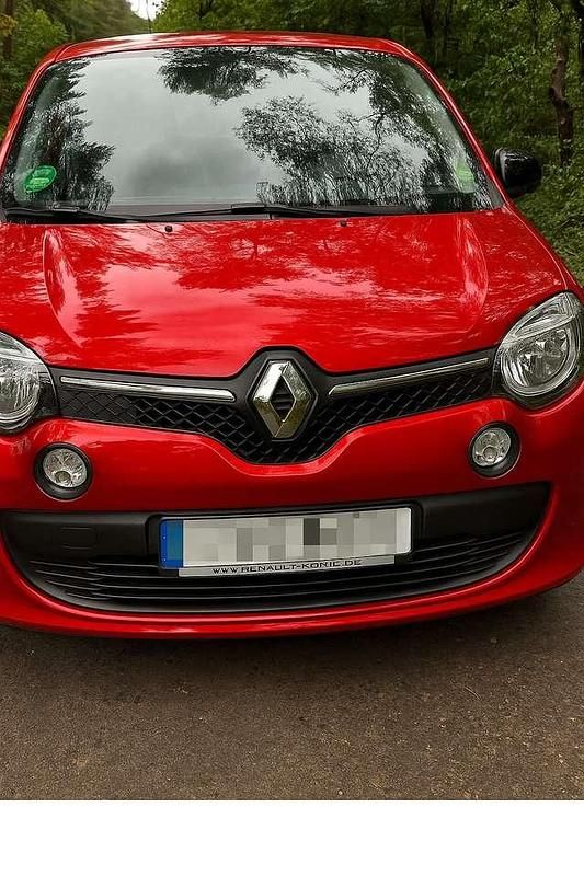 Rot Gebraucht 2017 Renault Twingo LIMITED Kleinwagen | 10.500 € (Fairer Preis) - Bild 1/4