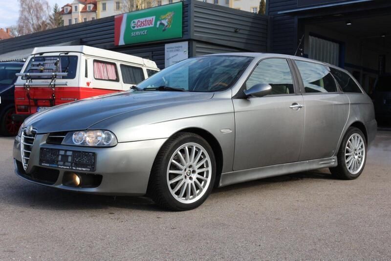 Grau Gebraucht 2005 Alfa Romeo 156 Kombi | 5.490 € - Bild 1/4