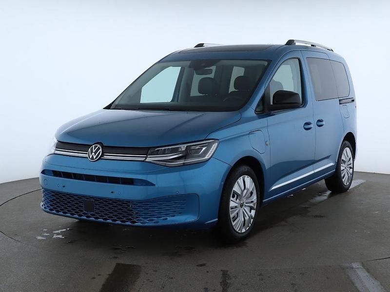 Usado VW Caddy Style 116 HP (85 kW) 2025 Azul Monovolume