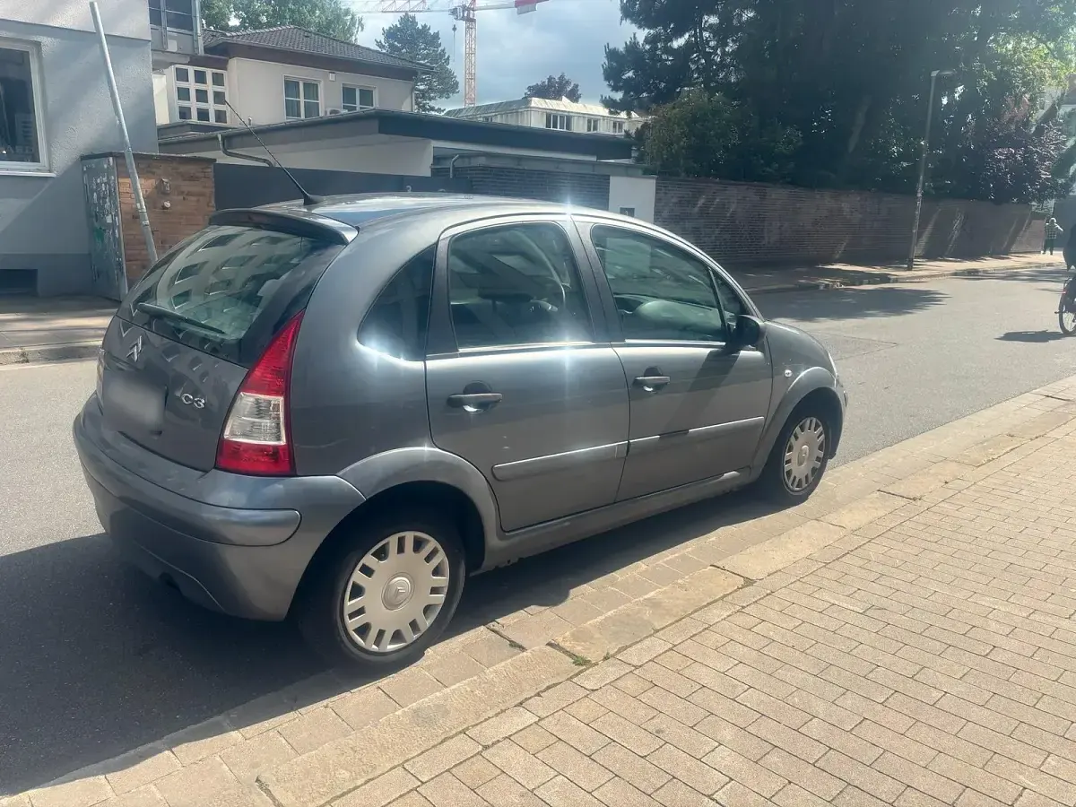 Gebraucht Citroën C3 60 PS (44 kW) 2009 Grau Kleinwagen