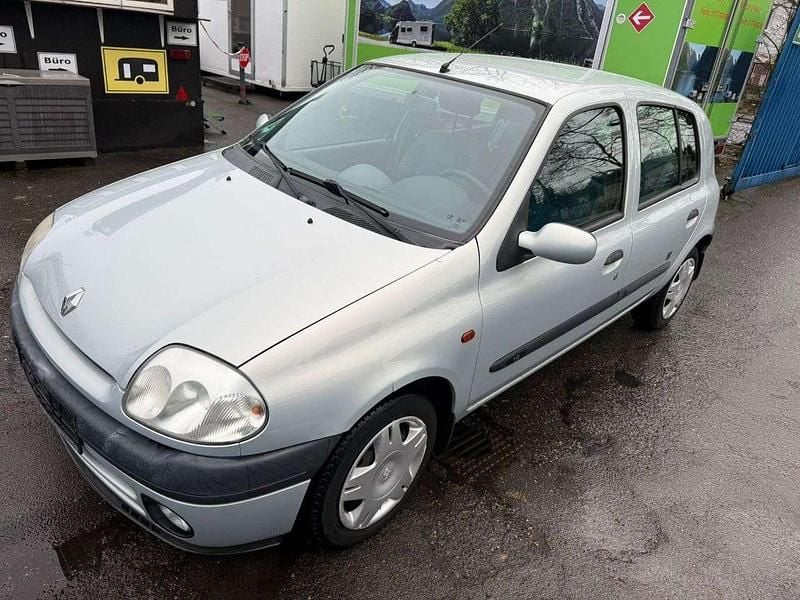 Other Gebraucht 2000 Renault Clio II Limousine | 1.700 € (Fairer Preis) - Bild 1/4