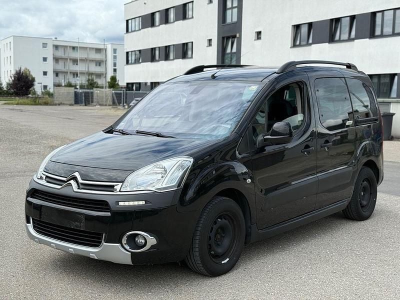 Noir onyx Gebraucht 2013 Citroën Berlingo XTR Van / Kleinbus | 4.990 € (Superpreis) - Bild 1/4