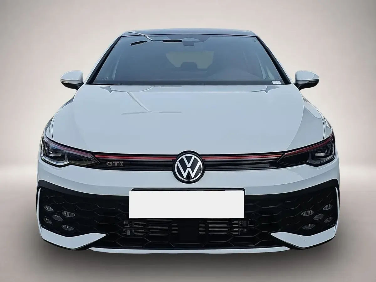 Gebraucht VW Golf VIII GTI 265 PS (194 kW) 2026 Limousine