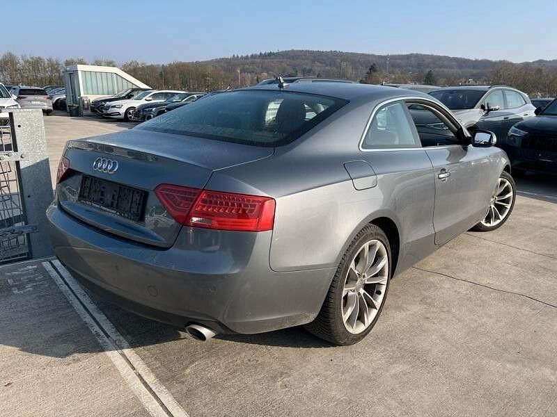 Gebraucht Audi A5 Sport 245 PS (180 kW) 2013 Grau Coupé
