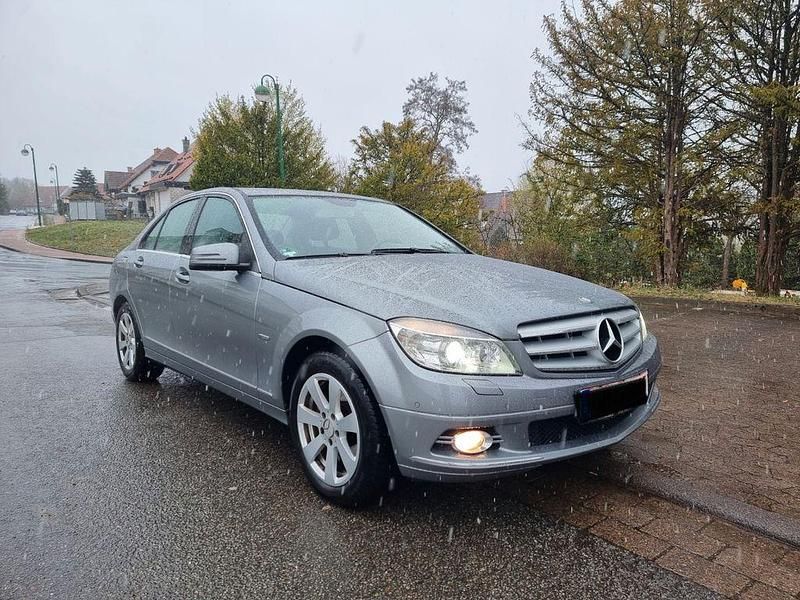 Gebraucht Mercedes C200 184 PS (135 kW) 2010 Silber Limousine