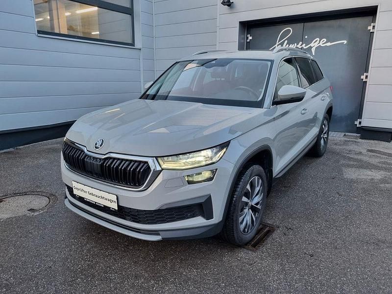 Grau Gebraucht 2022 Skoda Kodiaq Style SUV | 34.990 € (Etwas zu teuer) - Bild 1/4