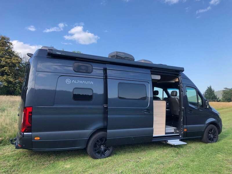 Grau Gebraucht 2021 Mercedes Sprinter Van | 189.000 € - Bild 1/4