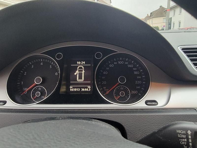 Gebraucht VW Passat Trendline 122 PS (89 kW) 2014 Grau Kombi