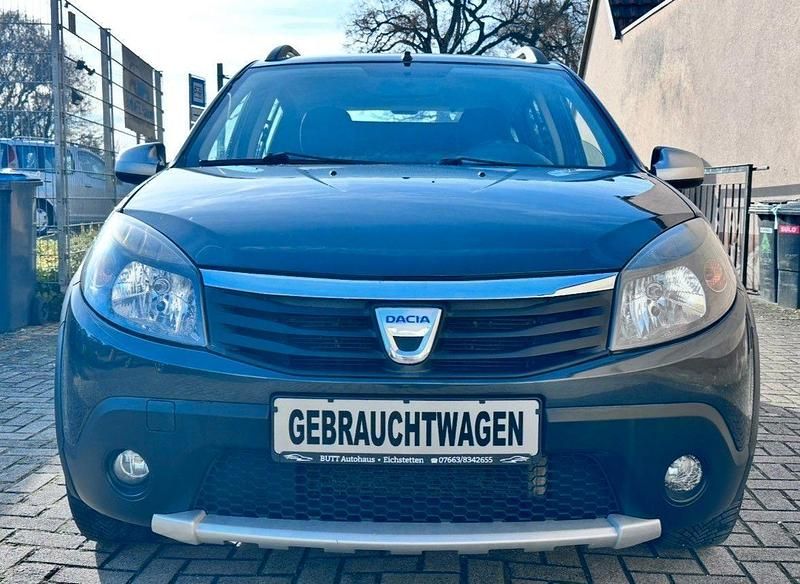 Grau Gebraucht 2010 Dacia Sandero Stepway Kleinwagen | 3.999 € (Etwas zu teuer) - Bild 1/4