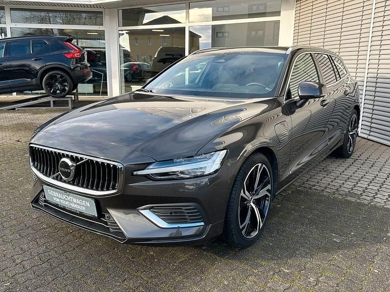 Gebraucht Volvo V60 Plus 253 PS (186 kW) 2022 Grau Kombi