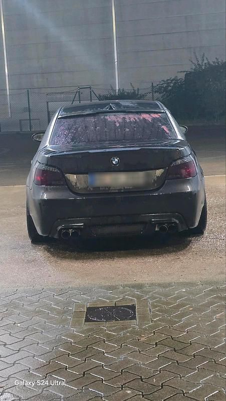Schwarz Gebraucht 2006 BMW 535 M Sport Limousine | 10.400 € (Superpreis) - Bild 1/4