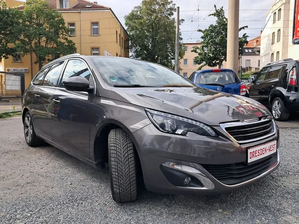 Gebraucht Peugeot 308 SW Allure 131 PS (96 kW) 2015 Other Kombi