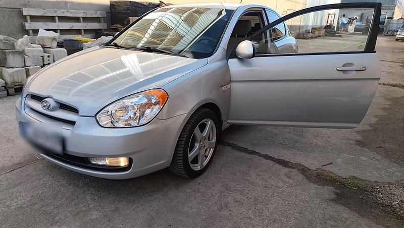 Gebraucht Hyundai Accent 97 PS (71 kW) 2007 Grau Kleinwagen