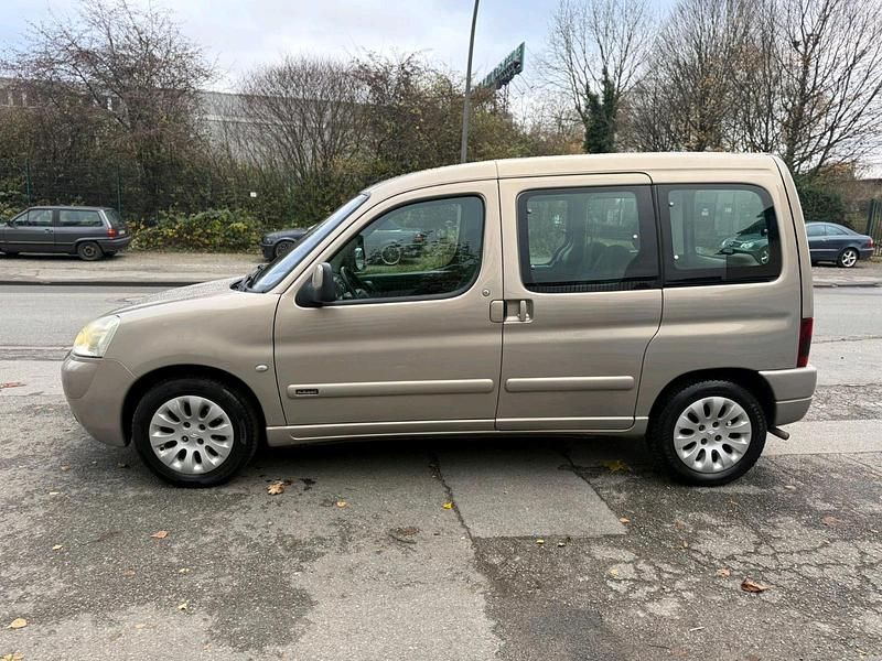Gebraucht Citroën Berlingo 108 PS (79 kW) 2003 Grün Van / Kleinbus
