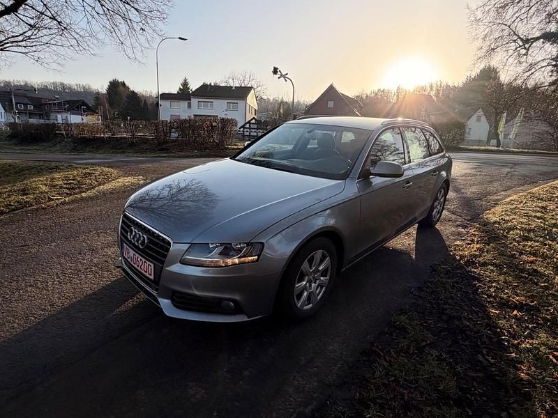 Gebraucht Audi A4 Ambiente 160 PS (117 kW) 2010 Grau Kombi